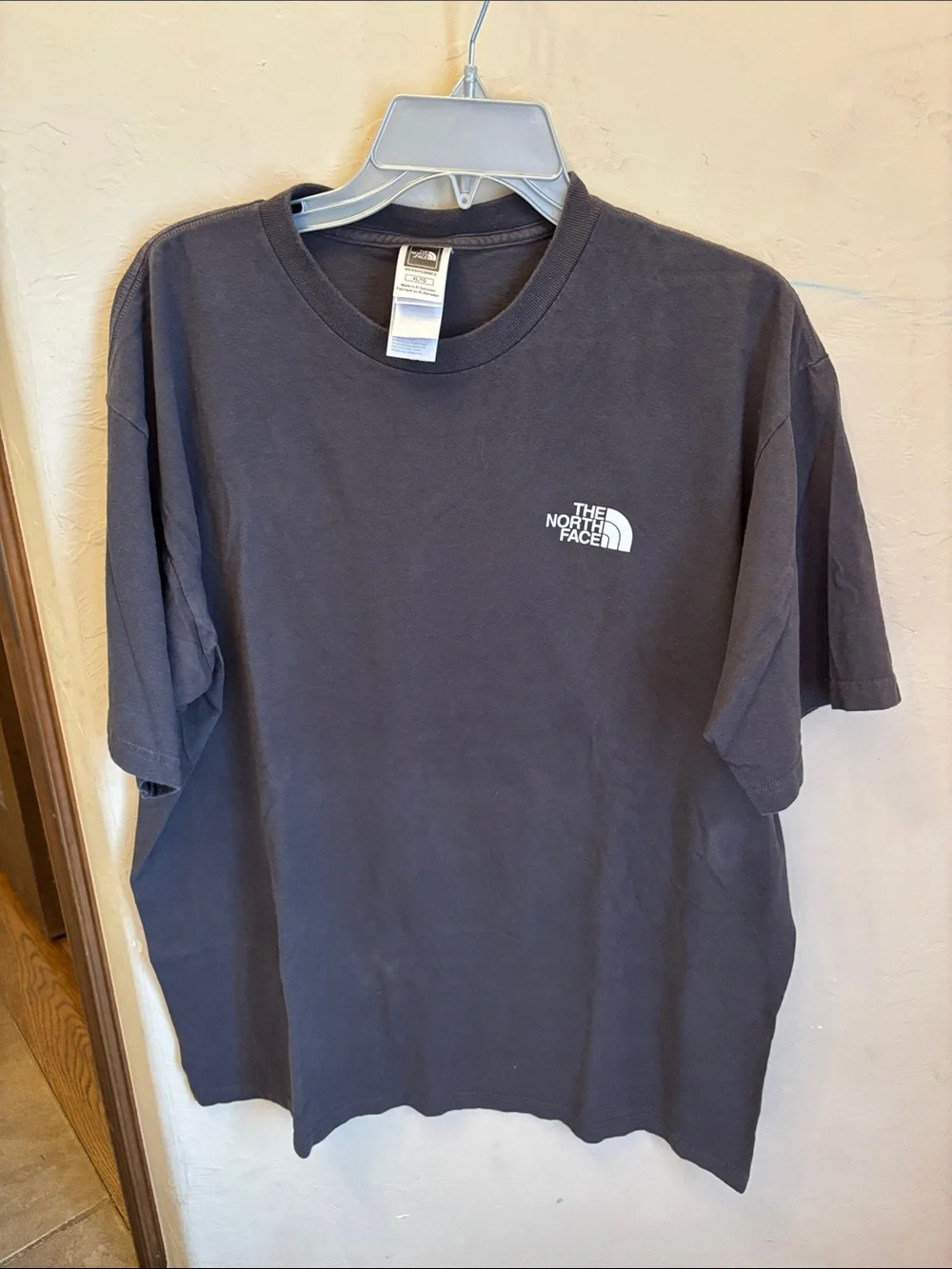The north face tee! Men’s XL